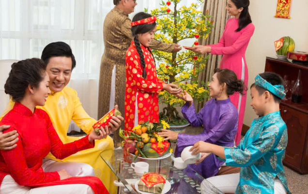 MÀU SẮC NĂM MỚI 2025: ĐÓN XUÂN VUI VẺ VỚI SẮC MÀU CUỘC SỐNG